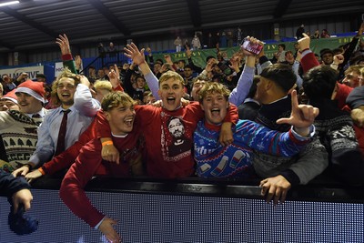 031225 - Cardiff Uni v Cardiff Met - Cardiff Clash - Fans