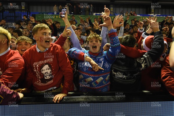 031225 - Cardiff Uni v Cardiff Met - Cardiff Clash - Fans