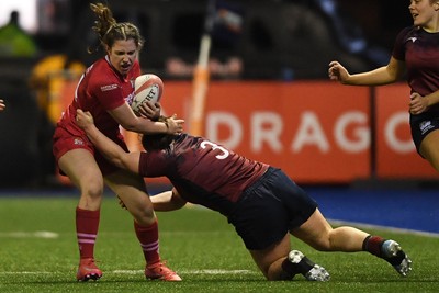 031225 - Cardiff Uni Women v Cardiff Met Women - Cardiff Clash - Katie Terell of Cardiff Uni is challenged by Elizabeth Cook of Cardiff Met