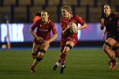 031225 - Cardiff Uni Women v Cardiff Met Women - Cardiff Clash - 