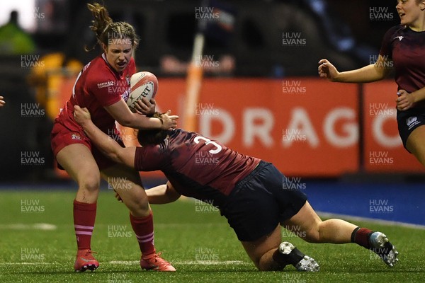 031225 - Cardiff Uni Women v Cardiff Met Women - Cardiff Clash - Katie Terell of Cardiff Uni is challenged by Elizabeth Cook of Cardiff Met