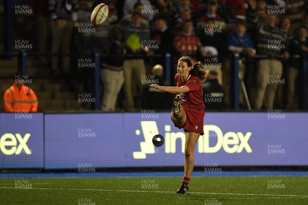 031225 - Cardiff Uni Women v Cardiff Met Women - Cardiff Clash - Lillian Brady of Cardiff Uni kicks the conversion