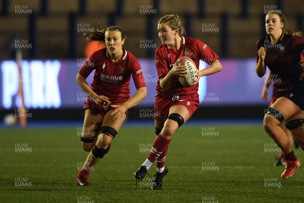 031225 - Cardiff Uni Women v Cardiff Met Women - Cardiff Clash - 