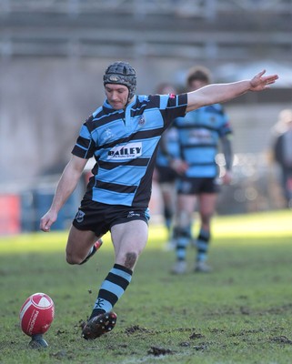 180212 Cardiff RFC v Llanelli RFC - Swalec Cup -Cardiff's Gareth Davies keeps the scoreboard ticking over with another penalty