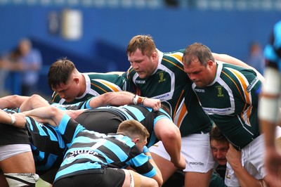 010918 - Cardiff RFC v Merthyr RFC - Principality Premiership - Joe Rees Rhys Williams and Nathan Trevett of  Merthyr prepare to scrummage