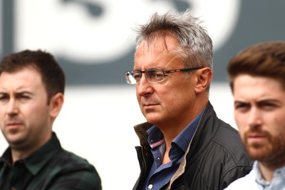 010918 - Cardiff RFC v Merthyr RFC - Principality Premiership - Merthyr Director of rugby Nigel Davies