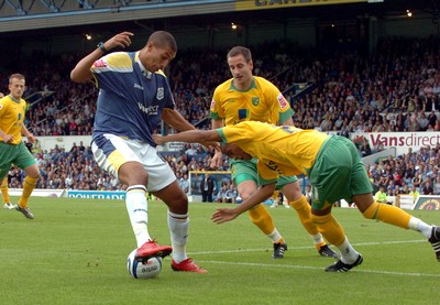 23.08.08 - Championship Football Cardiff City v Norwich City Cardiff's Jay Bothroyd is challenged by Norwich's Ryan Bertrand 