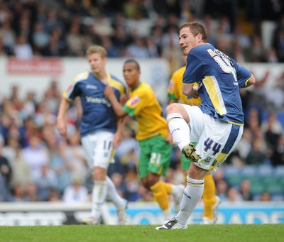 23.08.08 - Championship Football Cardiff City v Norwich City Cardiff's Ross McCormack scores from the penalty spot (his second goal of the game) 