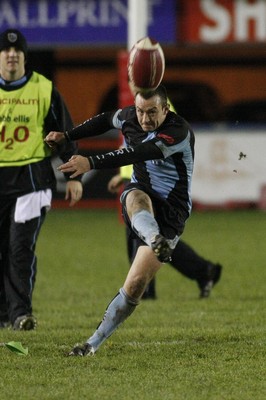 05.02.10 Cardiff RFC v Pontypool RFC - Principality Premiership - Cardiff's Gareth Davies attempts a penalty from the half way line.  