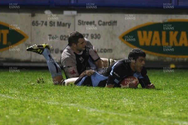 20.11.09  Pontypridd RFC v Cardiff RFC - British & Irish Cup -  Cardiff's Ashley Sweet dives over to score. 