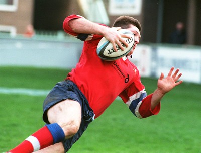 220397 - Cardiff v South Wales Police - Steve Pritchard of SW Police dives for a try