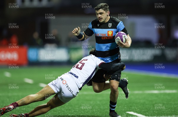 171122 - Cardiff v Swansea, Indigo Group Welsh Premiership - Nathan Hudd of Cardiff is tackled by Gareth O Rees of Swansea