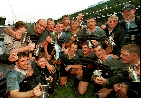 260497 - Cardiff v Swansea - SWALEC Cup Final -  Cardiff team celebrate their win 