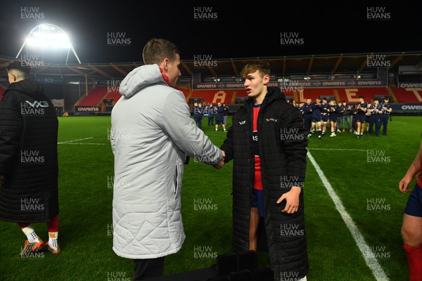 071222 - Cardiff & Vale College v Coleg Sir Gar - WRU Schools and Colleges Cup Final -