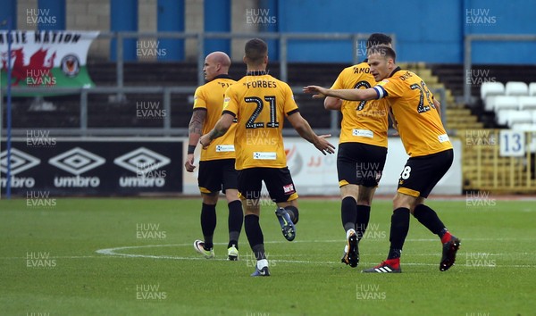 031118 - Carlisle United v Newport County - Sky Bet League 2 - Newport County players celebrate a goal attributed to Antoine Semenyo making the score 2-1