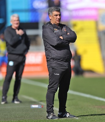 050425 - Carlisle United v Newport County - Sky Bet League 2 - Newport manager Nelson Jardin not looking happy