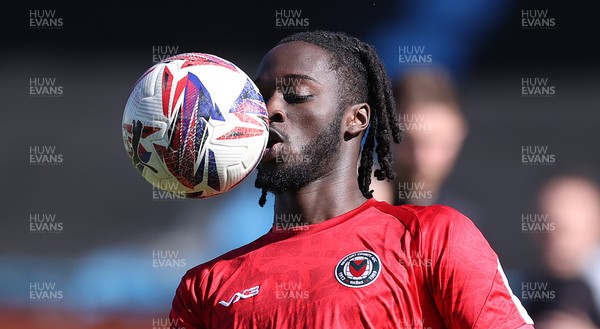 050425 - Carlisle United v Newport County - Sky Bet League 2 - Cameron Antwi of Newport warms up before the match