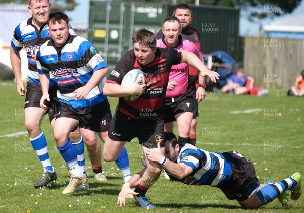 250426 - Fishguard v Carmarthen Athletic - Admiral National League 2 West - 