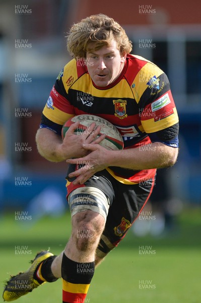 010417 Carmarthen Quins v Bedwas - Fosters Challenge Cup Final - Andrew Green of Carmarthen Quins on the attack