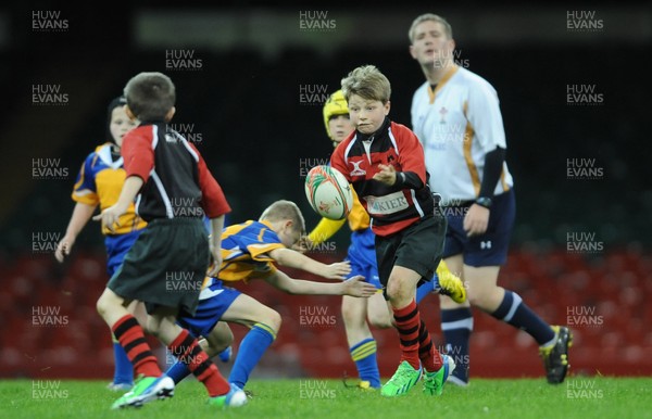 170413 - Castell Nedd School v Tywyn School - Under 11 Schools Final - 