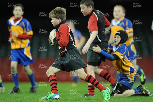 170413 - Castell Nedd School v Tywyn School - Under 11 Schools Final - 