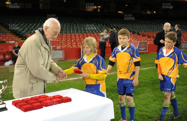 170413 - Castell Nedd School v Tywyn School - Under 11 Schools Final - 