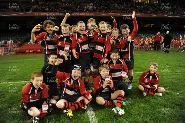 170413 - Castell Nedd School v Tywyn School - Under 11 Schools Final - 