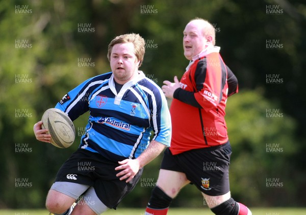 040513 Cathays RFC - Division 7 Champions -Cathays RFC celebrate winning Division 7