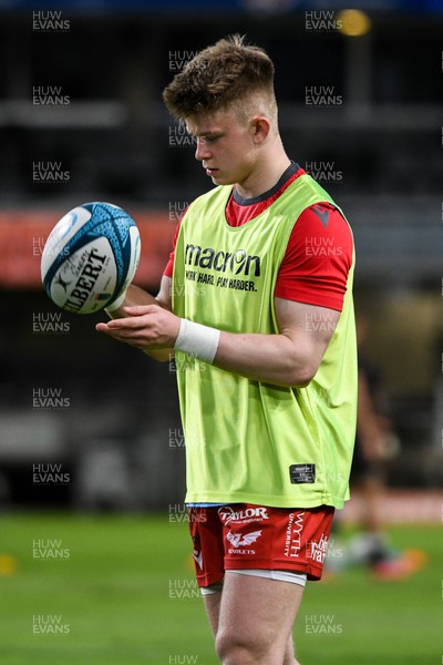 110322 - Cell C Sharks v Scarlets - United Rugby Championship - Archie Hughes of Scarlets warms up