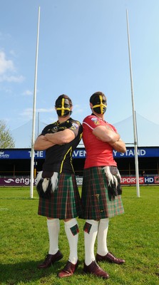 16.04.09 - Rugby League Celtic Crusaders Tony Duggan(left) and Darren Mapp get ready for the Edinburgh 'Magic Weekend' at the Brewery Field, Bridgend. 