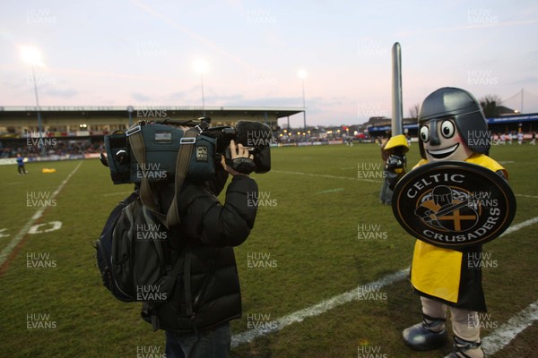 21.02.09 - Celtic Crusaders v Hull FC, engage Super League. - Crusaders mascot prepares to welcome the Super League to the Brewery Field 