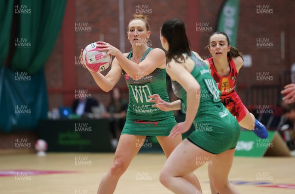 090522 - Celtic Dragons v Wasps, Vitality Netball Superleague - Clare Jones of Celtic Dragons
