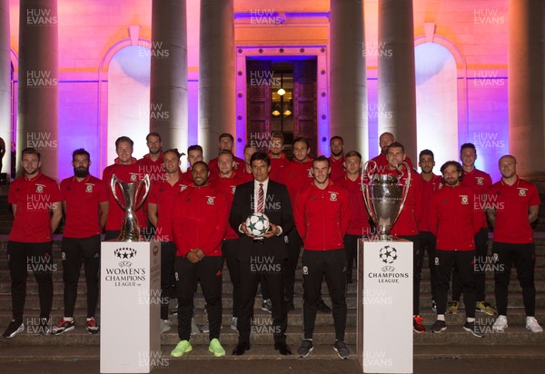 310816 - The Wales Football Squad on the steps of the National Museum of Wales, Cardiff, to mark the start of the run up to the Champions League Final which Cardiff is hosting in 2017