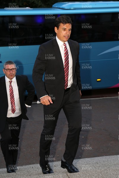 310816 - Wales' Chris Coleman arrives at the dinner at the National Museum of Wales, Cardiff, to mark the start of the run up to the Champions League Final which Cardiff is hosting in 2017