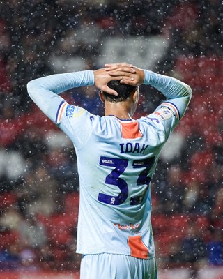 011125 - Charlton Athletic v Swansea City - Sky Bet Championship - Adam Idah of Swansea City