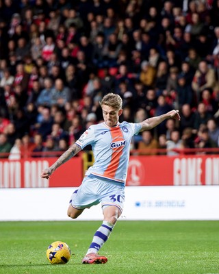 011125 - Charlton Athletic v Swansea City - Sky Bet Championship - Ethan Galbraith of Swansea City