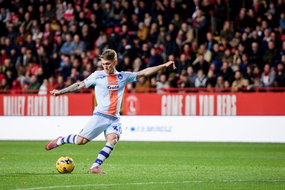 011125 - Charlton Athletic v Swansea City - Sky Bet Championship - Ethan Galbraith of Swansea City