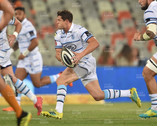 271018 - Toyota Cheetahs v Cardiff Blues - Guinness PRO14 -  Lloyd Williams of Cardiff Blues in action