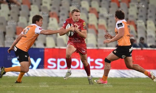 021217 - Toyota Cheetahs v Scarlets - Guinness PRO14 -  Tom Prydie of the Scarlets 