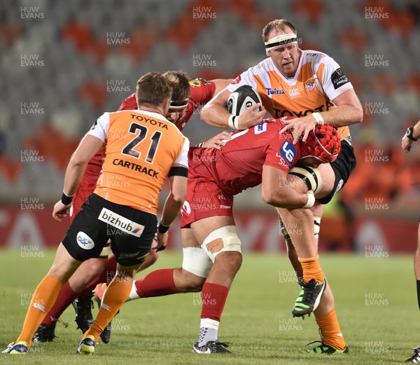 021217 - Toyota Cheetahs v Scarlets - Guinness PRO14 -  Carl Wegner of the Toyota Cheetahs