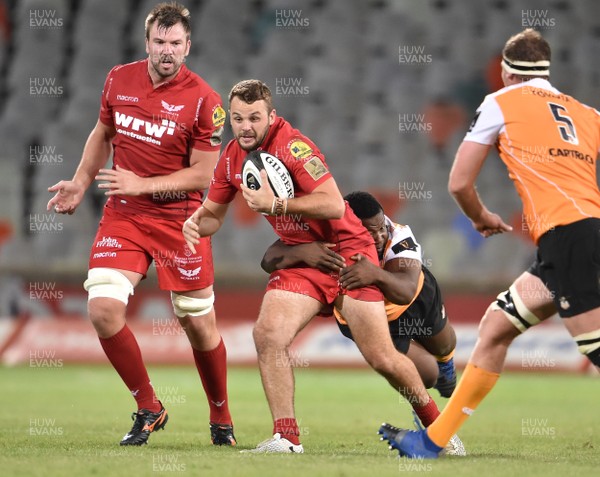 021217 - Toyota Cheetahs v Scarlets - Guinness PRO14 -  Paul Asquith of the Scarlets