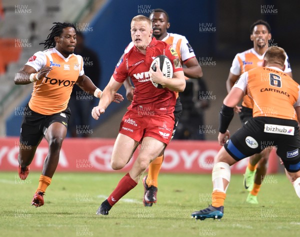 021217 - Toyota Cheetahs v Scarlets - Guinness PRO14 -  Johnny McNicholl of the Scarlets