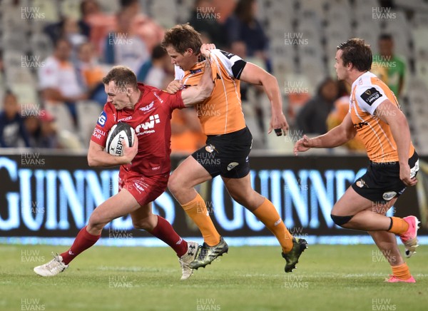 021217 - Toyota Cheetahs v Scarlets - Guinness PRO14 -  Ioan Nicholas of the Scarlets