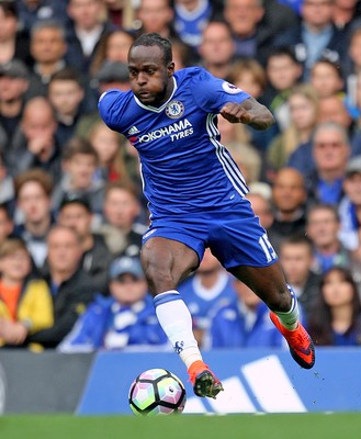 231016 - Chelsea vs Manchester United - Premier League -Victor Moses of Chelsea