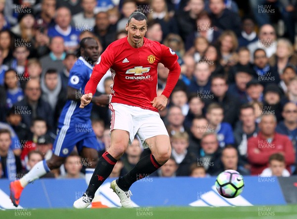 231016 - Chelsea vs Manchester United - Premier League -Zlatan Ibrahimovic of manchester United