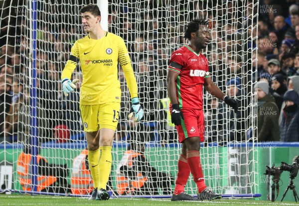 291117 - Chelsea v Swansea City, Premier League - Wilfried Bony of Swansea City reacts after failing to get to the ball in front of goal