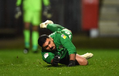 041218 - Cheltenham Town v Newport County - Checkatrade Trophy - Nick Townsend of Newport County during the penalty shoot out