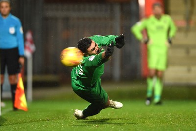 041218 - Cheltenham Town v Newport County - Checkatrade Trophy - Nick Townsend of Newport County during the penalty shoot out