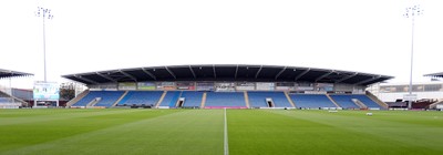 270925 - Chesterfield v Newport County - Sky Bet League 2 - Chesterfield