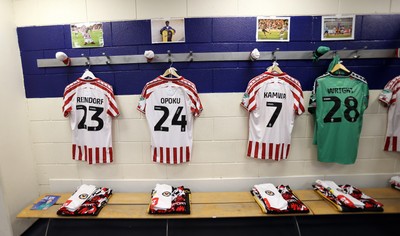 270925 - Chesterfield v Newport County - Sky Bet League 2 - Dressing room